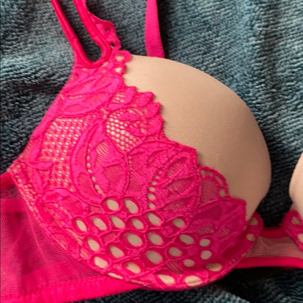 Bra - Picture 2 of 4